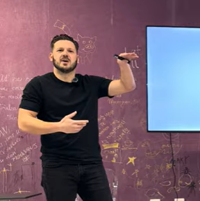 Štefan Sulák při lektorském workshopu